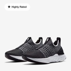 Size 7 Woman’s Excellent Condition- Nike React Phantom Run Flyknit 2